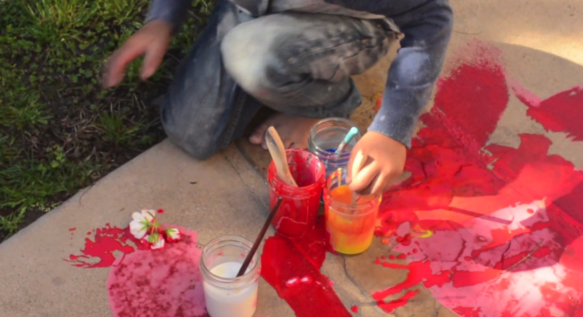 (2) Направете сами: Водени боички за цртање на тротоар