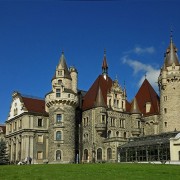 2.moshna-eden-od-najubavite-dvorci-vo-svetot-kafepauza.mk