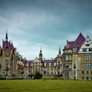 3.moshna-eden-od-najubavite-dvorci-vo-svetot-kafepauza.mk