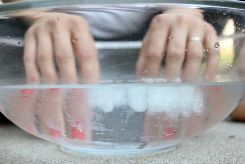 03-nema-da-poveruvate-isushete-go-lakot-za-nokti-za-pomalku-od-1-minuta-www.kafepauza.mk_