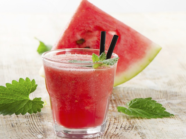 glass of watermelon smoothie