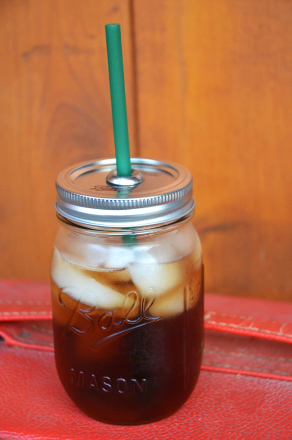 (3) 10 одлични и креативни начини за освежување на вашето ледено кафе