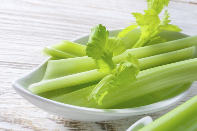 celery dippen