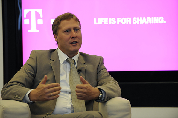 Andreas Maierhofer trifft JournalistInnen aus Mazedonien