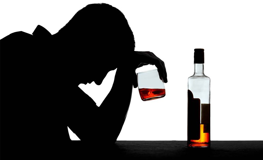 10 прашања кои можат да ви помогнат да откриете дали имате проблем со алкохолот