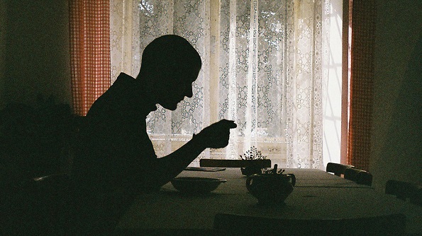 (0)-7-ludi-neshta-koi-gi-pravime-dodeka-spieme-kafepauza.mk