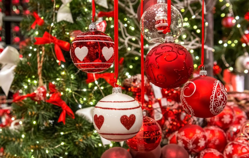 Новогодишна елка: 3 стилови на украсување за сечиј вкус
