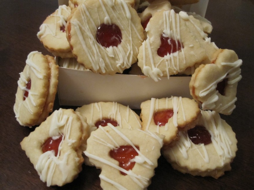 По рецептот на нашите баби: Ванилици со џем од дуња