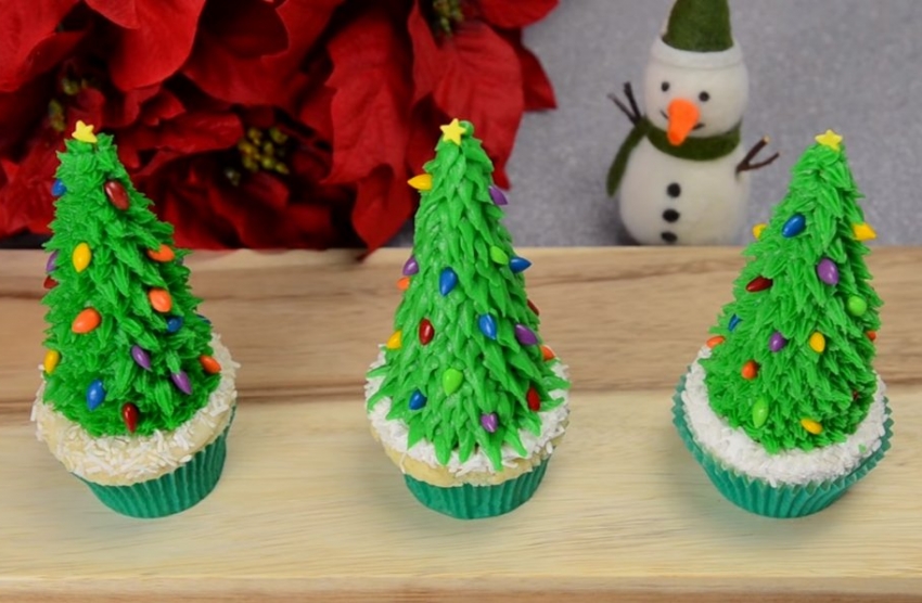 (1) Совршен новогодишен десерт: Вкусни елки кои се готови за 30 минути
