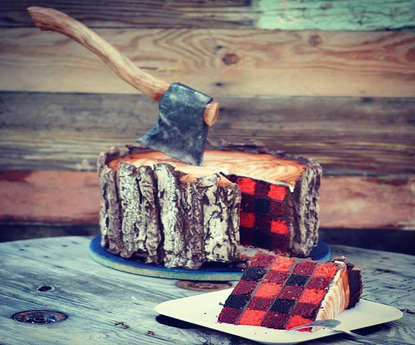 (6)-Torta za drvosechachi so sekira i kariran dizajn odvnatre-kafepauza.mk