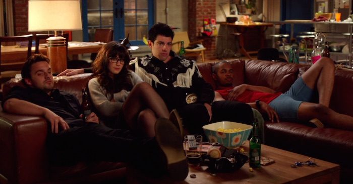 (18) 28 нешта што се случуваат ако сте единствената девојка во вашето друштво