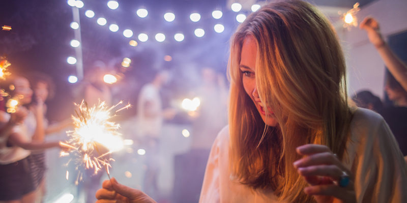 5 разлики помеѓу славењето Нова година кога сте биле деца и сега, кога сте во вашите 20-ти