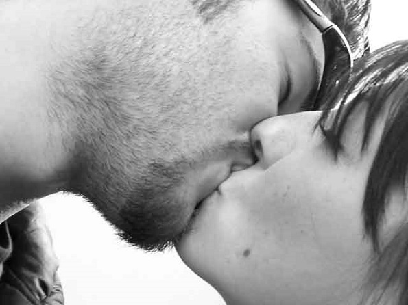 Бакнежот е прекрасно искуство, момент кој ќе ве зближи со вашиот љубовник, со кој ќе уживате во сензуалната врска.