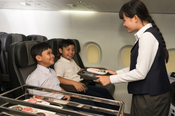 14 работни места за кои ќе ви плаќаат да патувате низ светот