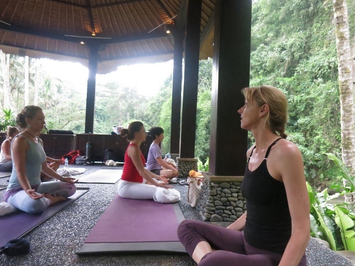 14 работни места за кои ќе ви плаќаат да патувате низ светот