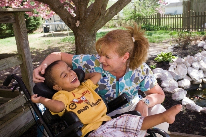 14 работни места за кои ќе ви плаќаат да патувате низ светот