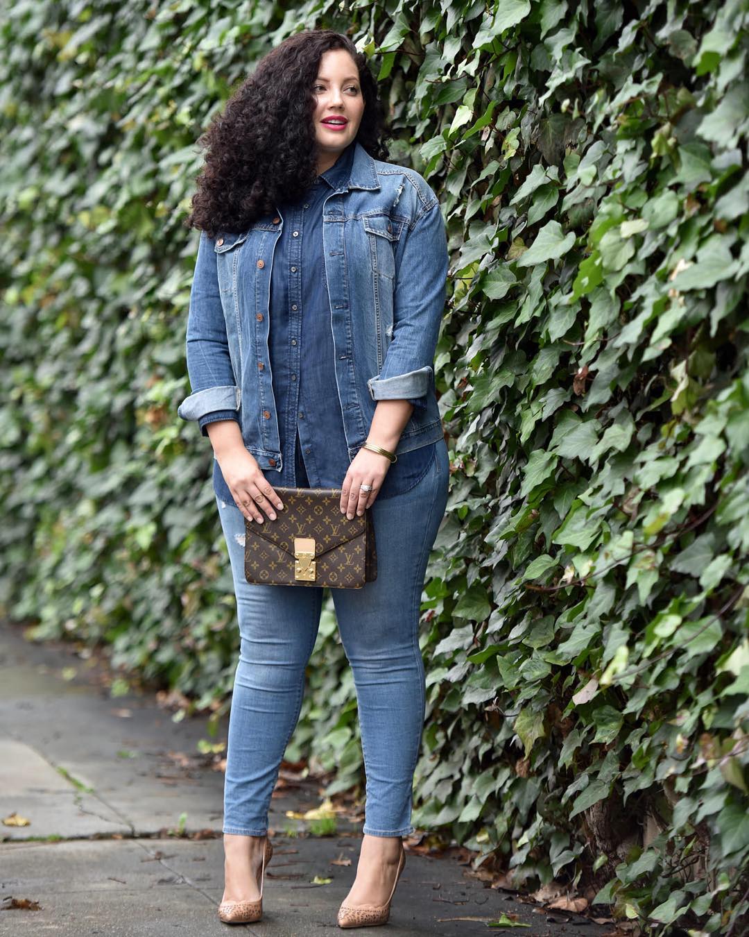 (3) За девојките со облини: 6 модни комбинации кои ќе ви ги истакнат најдобрите квалитети