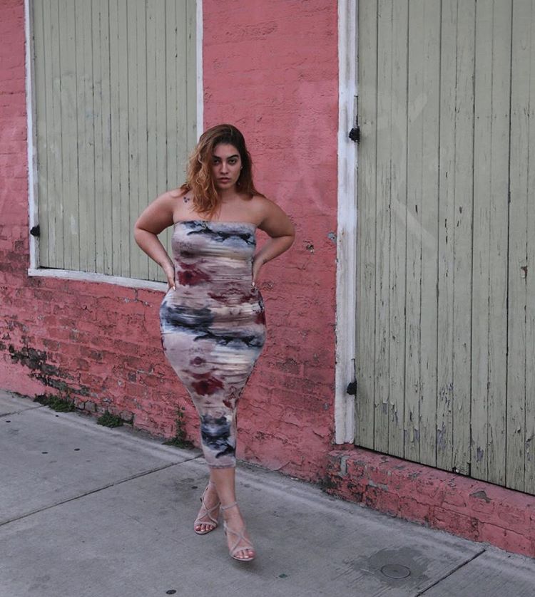 (5) За девојките со облини: 6 модни комбинации кои ќе ви ги истакнат најдобрите квалитети