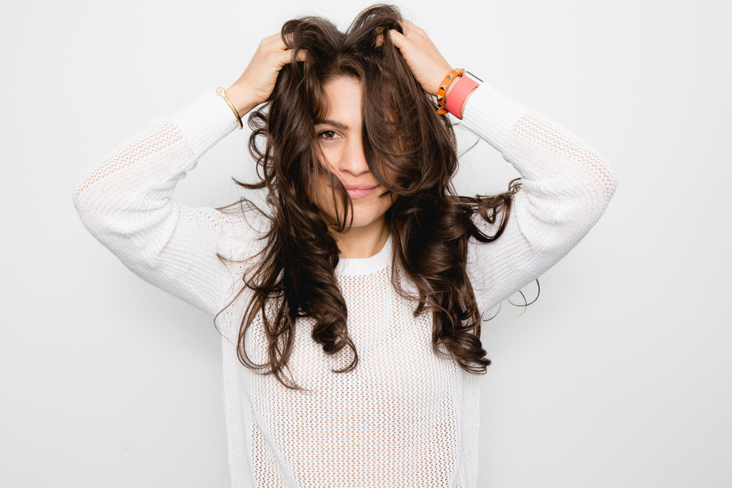 8-korisni-trikovi-kako-da-ja-spasite-vashata-frizura-so-pomosh-na-tri-proizvodi-www.kafepauza.mk_