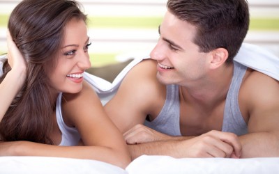 Девојките се посреќни во врската кога нивните партнери веруваат во една невистина