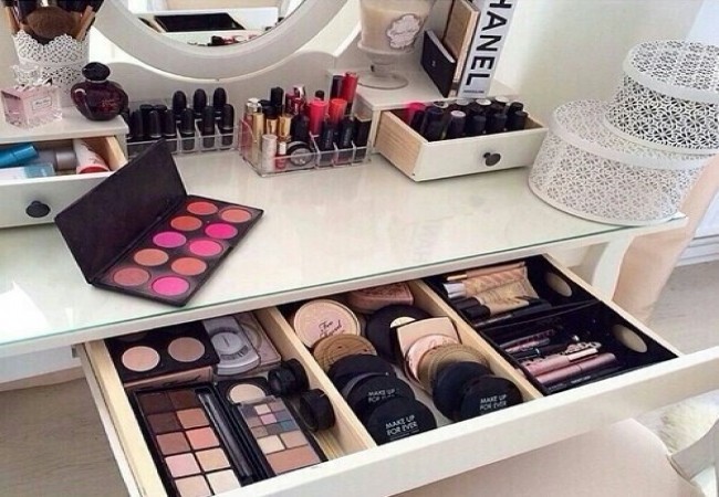 11-inspirirano-od-instagram-originalni-nachini-za-skladiranje-na-shminka-www.kafepauza.mk_