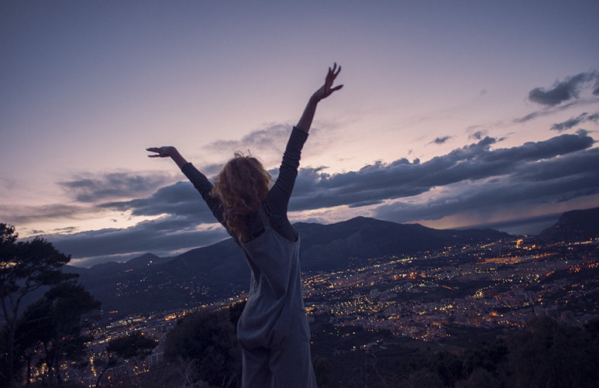 Духовити и шармантни: Кои се најдосетливите хороскопски знаци?