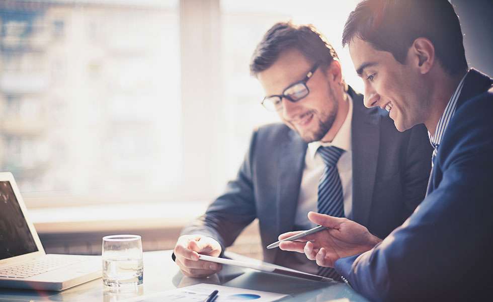 3-10-soveti-koi-kje-vi-pomognat-da-bidete-posrekjni-na-vasheto-rabotno-mesto-www.kafepauza.mk_