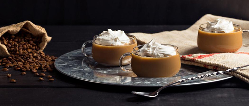 (3) Ирско кафе со бурбон и ликер од лешници