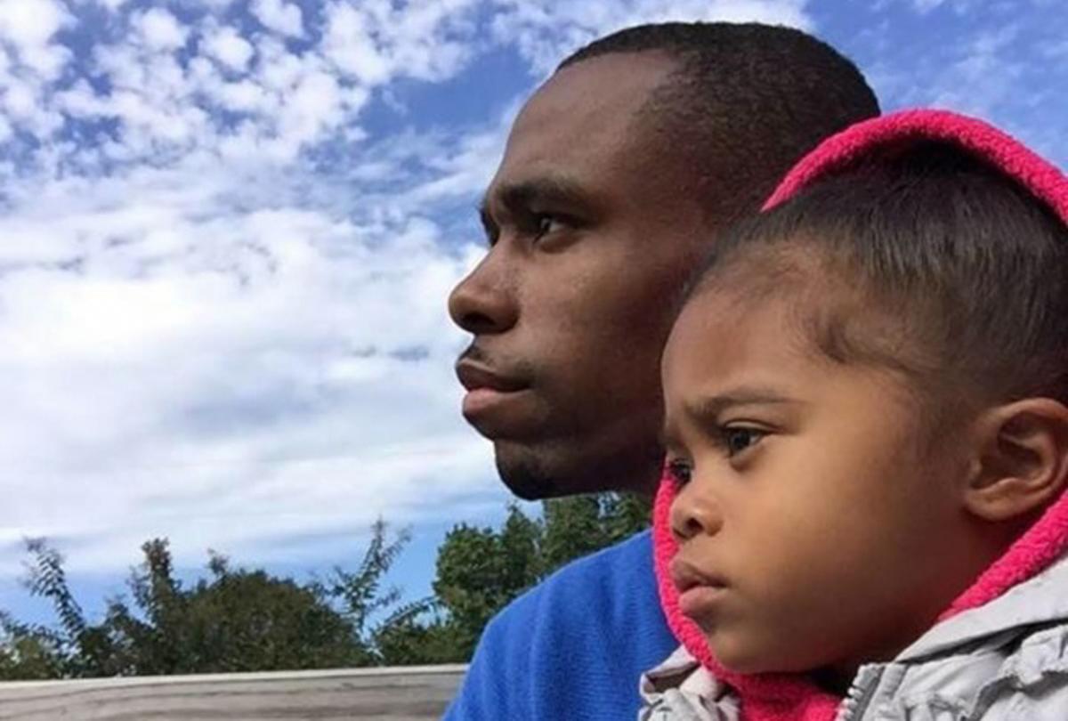 Начинот на кој овие татко и ќерка го почнуваат денот стана вистинска Интернет сензација