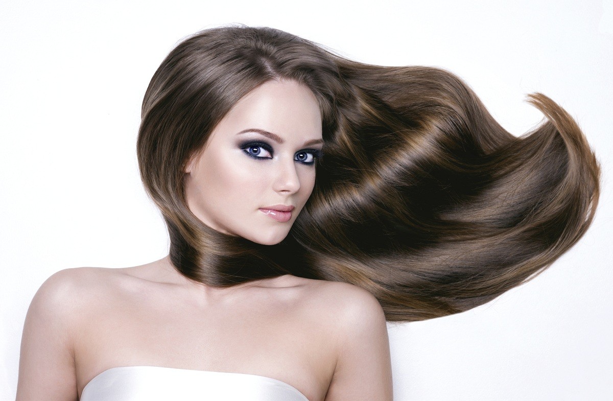 Тајни за долга коса кои секоја модерна жена треба да ги знае