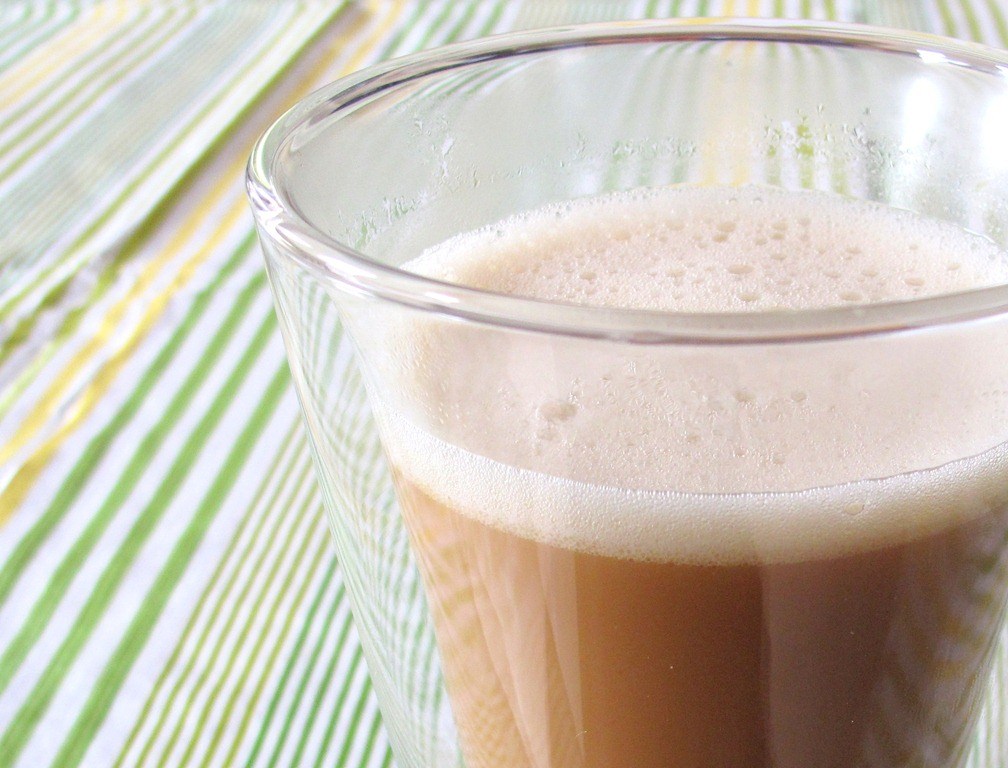 Кафе со кокосово масло: Вкусен пијалак за одржување витка линија