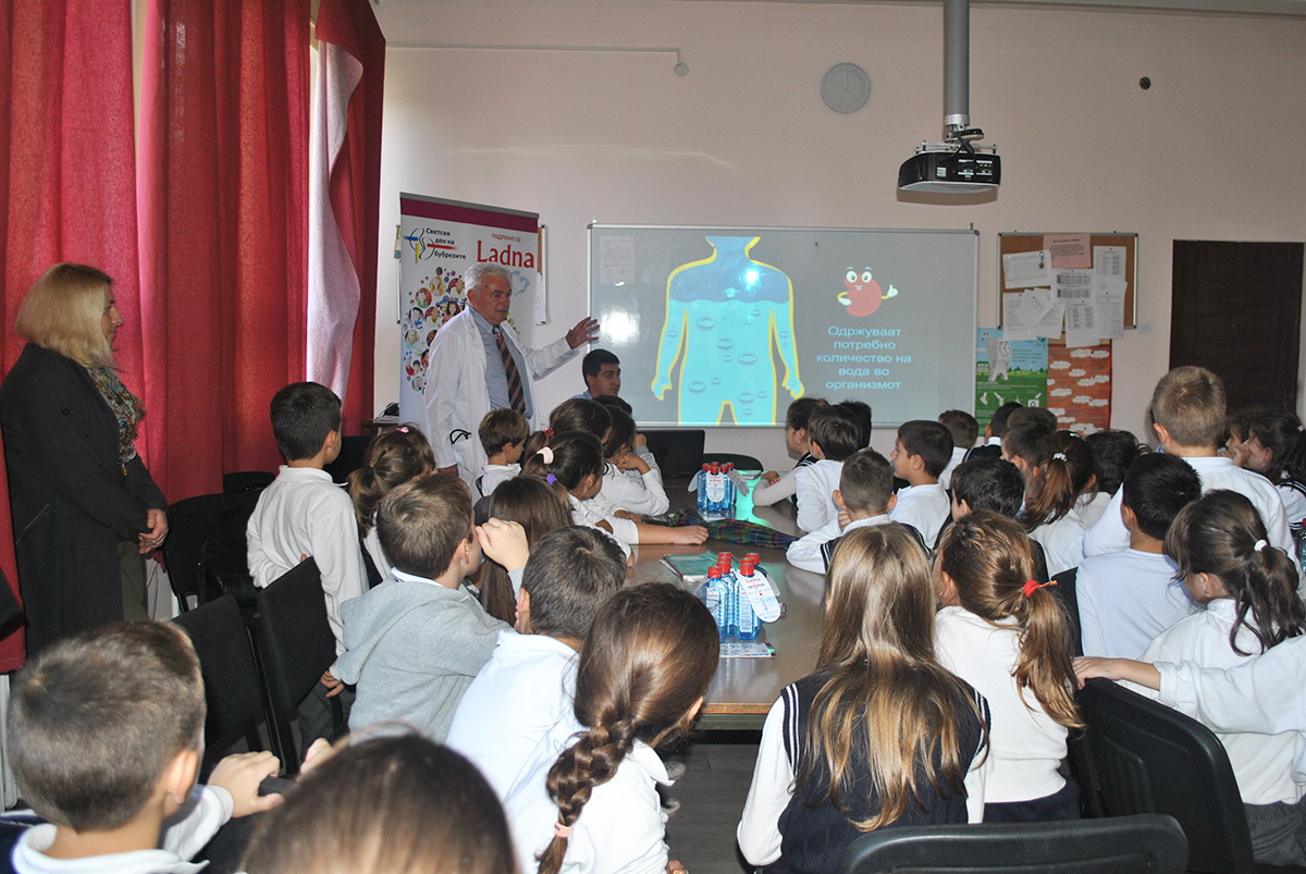 (1) Детски едукативни работилници „Со здрави навики до здрави бубрези“