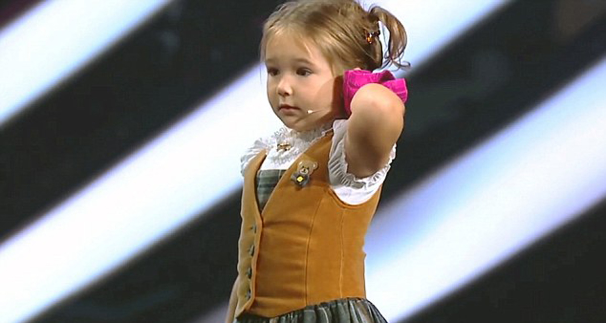 Вистински мал генијалец: 4-годишно девојче ги вчудовиди сите откако покажа познавање на 7 јазици