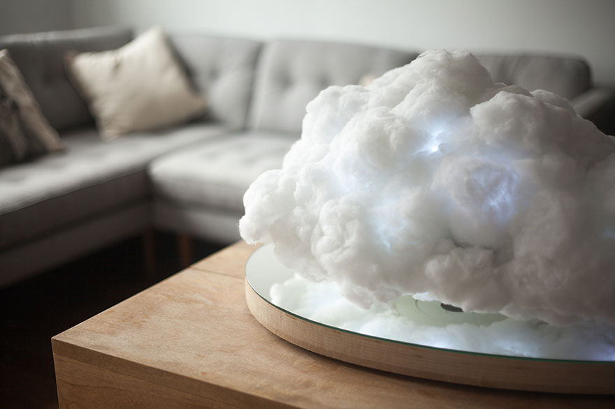 Звучник во форма на облак што лебди: Музичка бура за вашиот дом