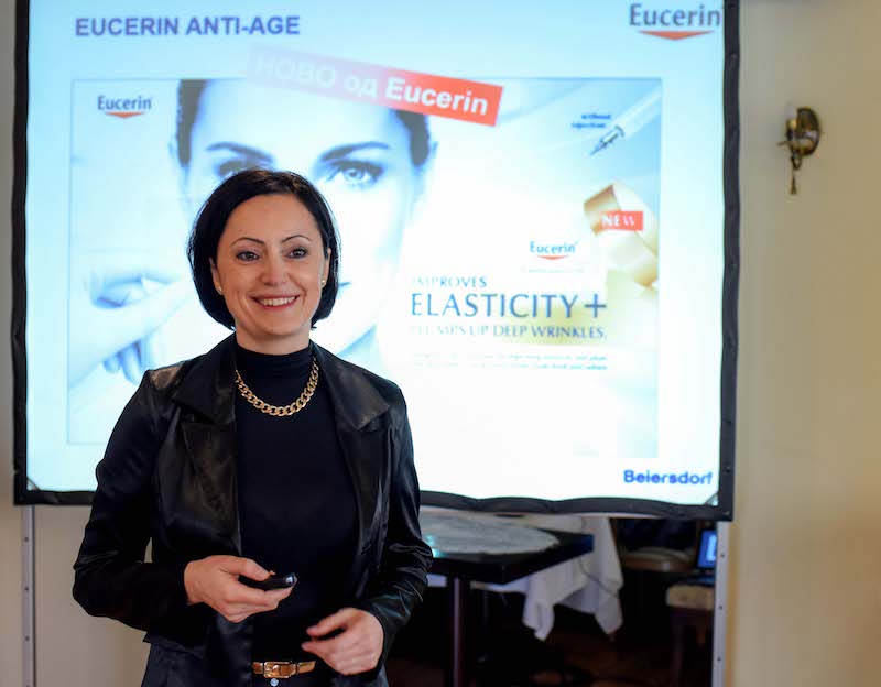 1-eucerinelasticityfiller-posleden-nauchen-novitet-za-nega-na-kozhata-kafepauza.mk