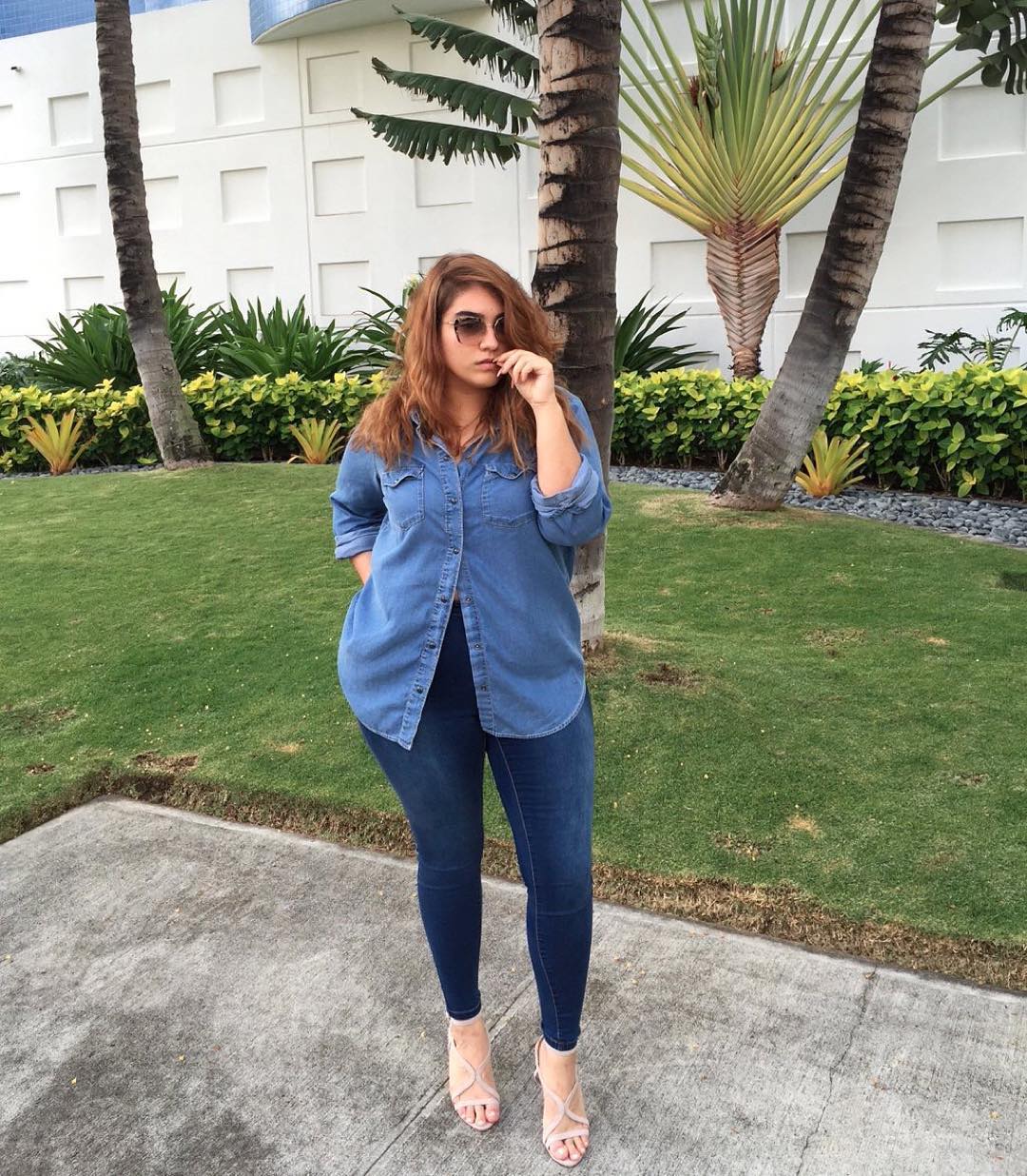 (12) Како да одберете соодветни тесни фармерки ако сте девојка со облини?