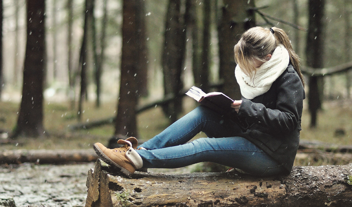 8 причини зошто треба да почнете да читате љубовни романи
