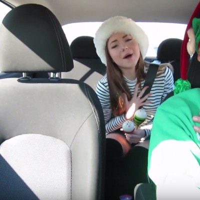Новогодишен превоз: Убер возач ги убедува патниците да пеат песни од Мараја Кери