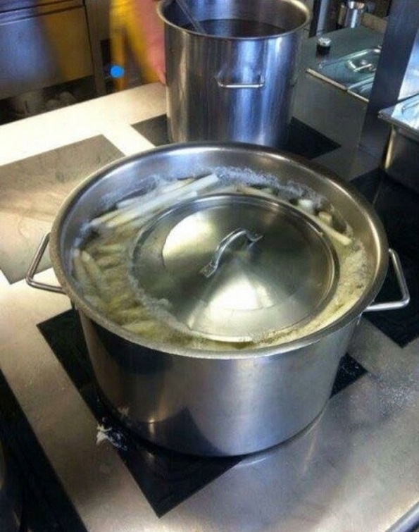 23 луѓе чиешто место не е во кујната