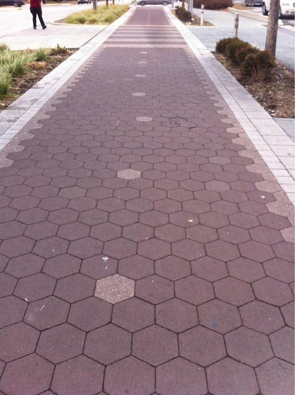 26 фотографии кои ќе ве изнервираат со својата несовршеност