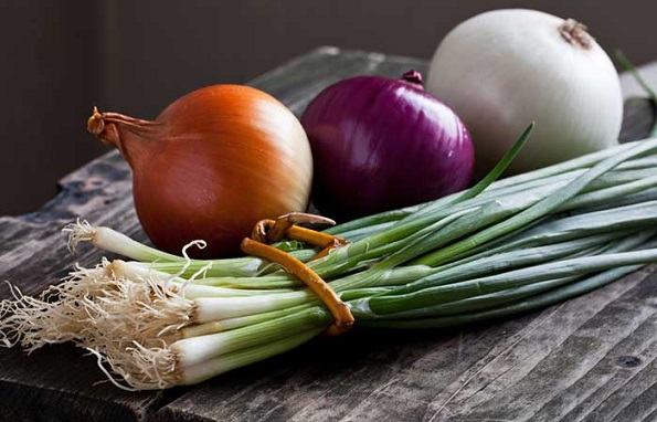 Видови храна кои ги намалуваат и ја спречуваат појавата на брчки (вклучено е и чоколадо!)