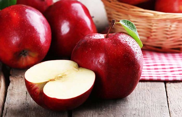 Видови храна кои ги намалуваат и ја спречуваат појавата на брчки (вклучено е и чоколадо!)