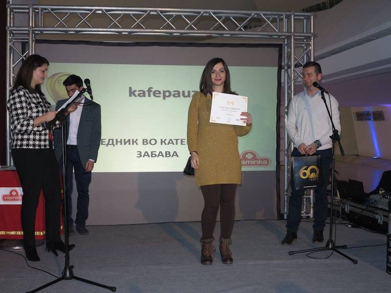 2.1-kafe-pauza-proglasen-za-najzabaven-sajt-na-sajt-na-godinata-2016-kafepauza.mk