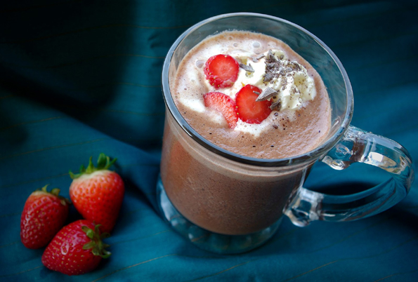 Совршена напивка за ладните денови: 4 необични рецепти за топло чоколадо
