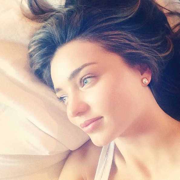 11 познати ѕвезди кои не се плашат да ја покажат нивната природна убавина