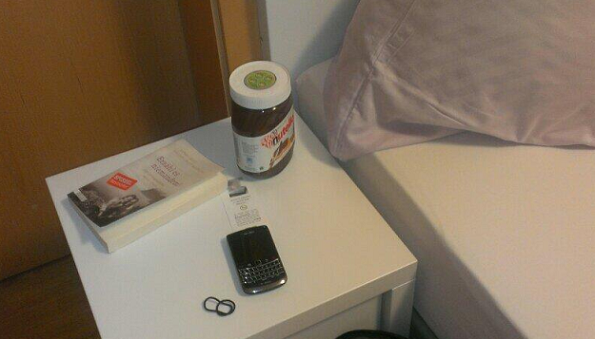 Фотографии што ќе ги разберат само оние кои сакаат да јадат во кревет