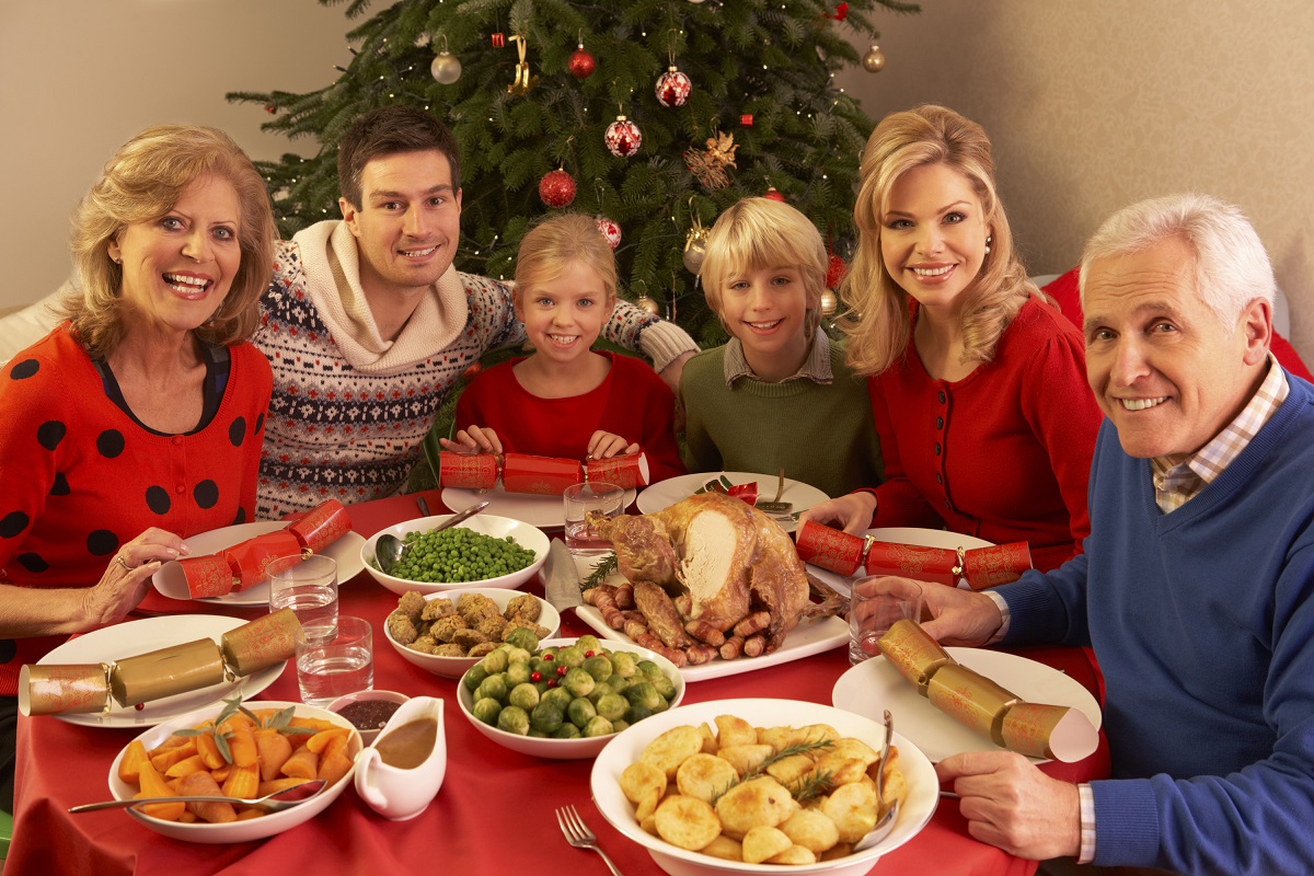 4 начини да ги „преживеете“ божиќните празници со своето семејство