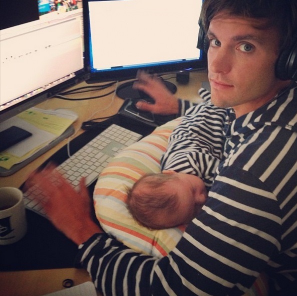 Прекрасни фотографии кои ја покажуваат поврзаноста на таткото со нивните деца