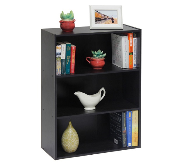 Интересни и необични начини да ги организирате книгите во вашиот дом