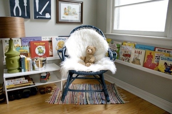 Интересни и необични начини да ги организирате книгите во вашиот дом